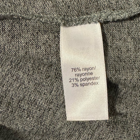 Maurice’s Women’s Gray Tunic Sweater 3X - Picture 6 of 7